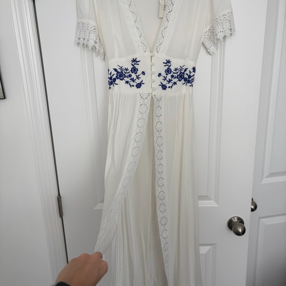 Francesca's Collections White and Blue Lace Dress - Picture 3 of 4